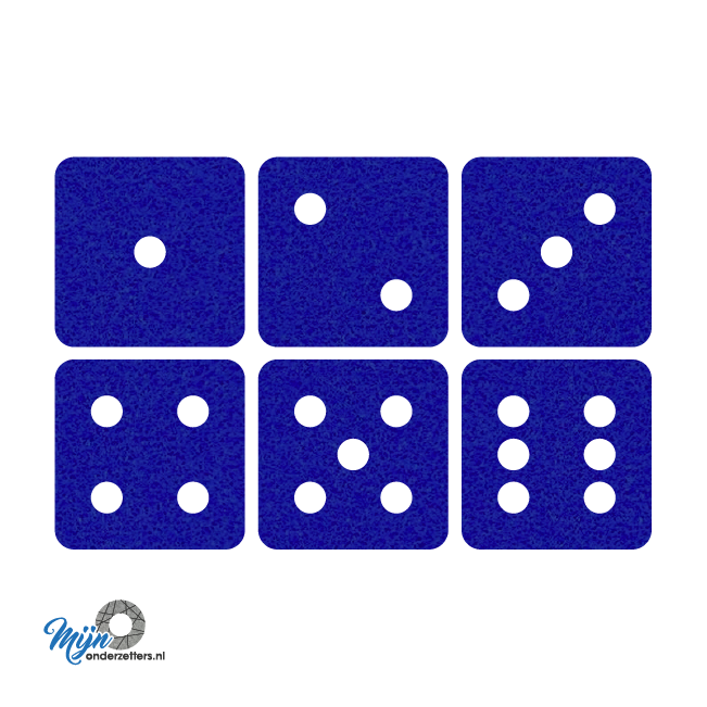 Speelse dobbelsteen onderzetters vilt in de kleur donkerblauw bij mijnonderzetters.nl webshop