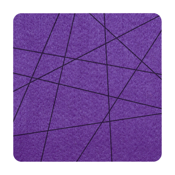Strak vormgegeven vierkante vilt onderzetter met lijnen als motief in de kleur paars bij mijnonderzetters.nl webshop