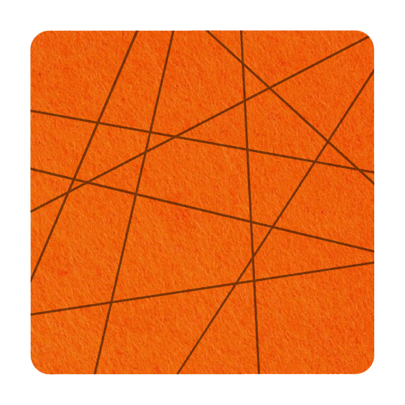Strak vormgegeven vierkante vilt onderzetter met lijnen als motief in de kleur oranje bij mijnonderzetters.nl