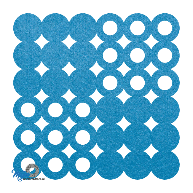 mooie en speelse lichtblauwe open gesloten onderzetter vilt opgebouwd uit rondjes bij mijnonderzetters.nl