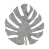 prachtige gemeleerd grijze vilt onderzetter in de vorm van een monstera blad bij mijnonderzetters.nl webshop